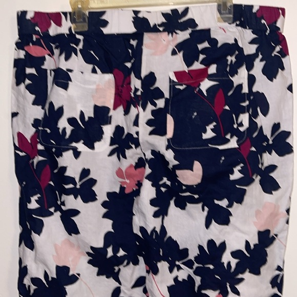 🌹NWT:Liz Claiborne Linen Blend Floral Print Pants - Picture 6 of 8